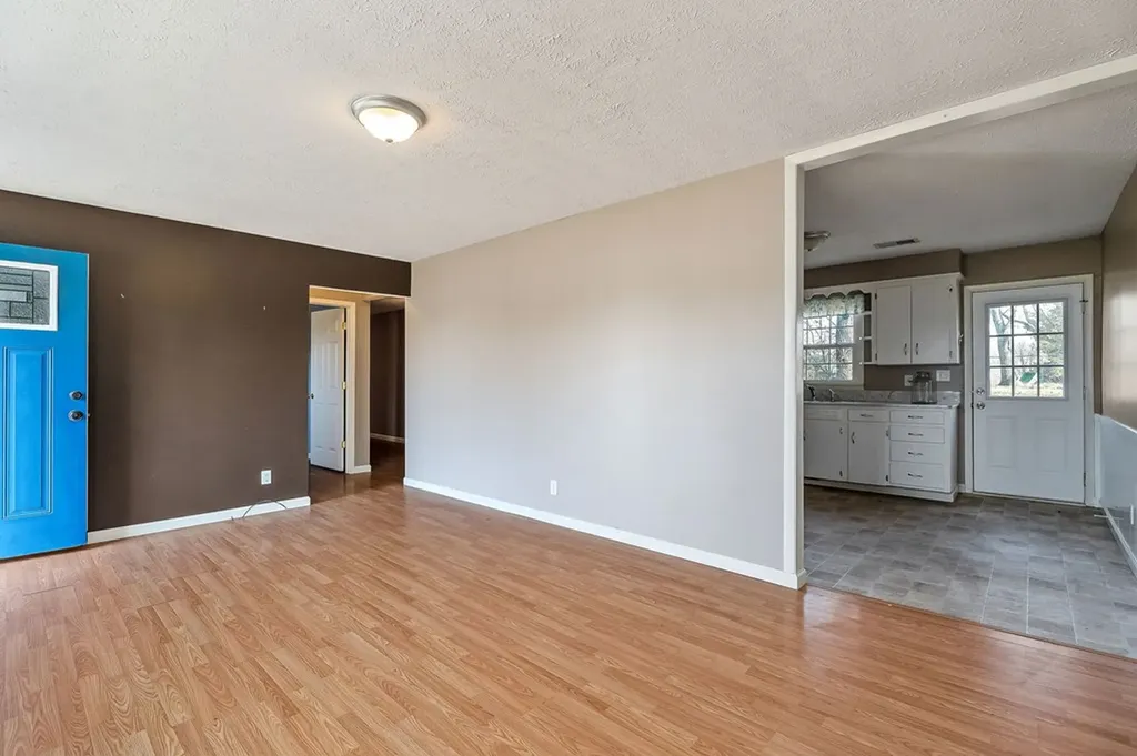 210 N 2nd Avenue Algood TN 38506