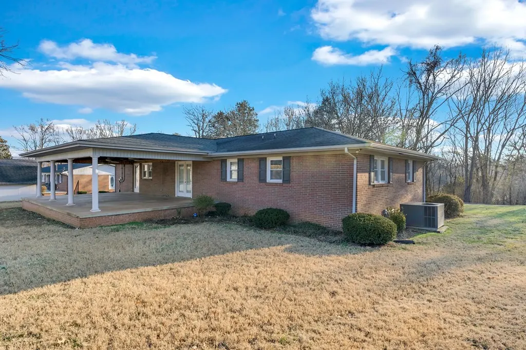 291 Belvue Drive Sparta TN 38583