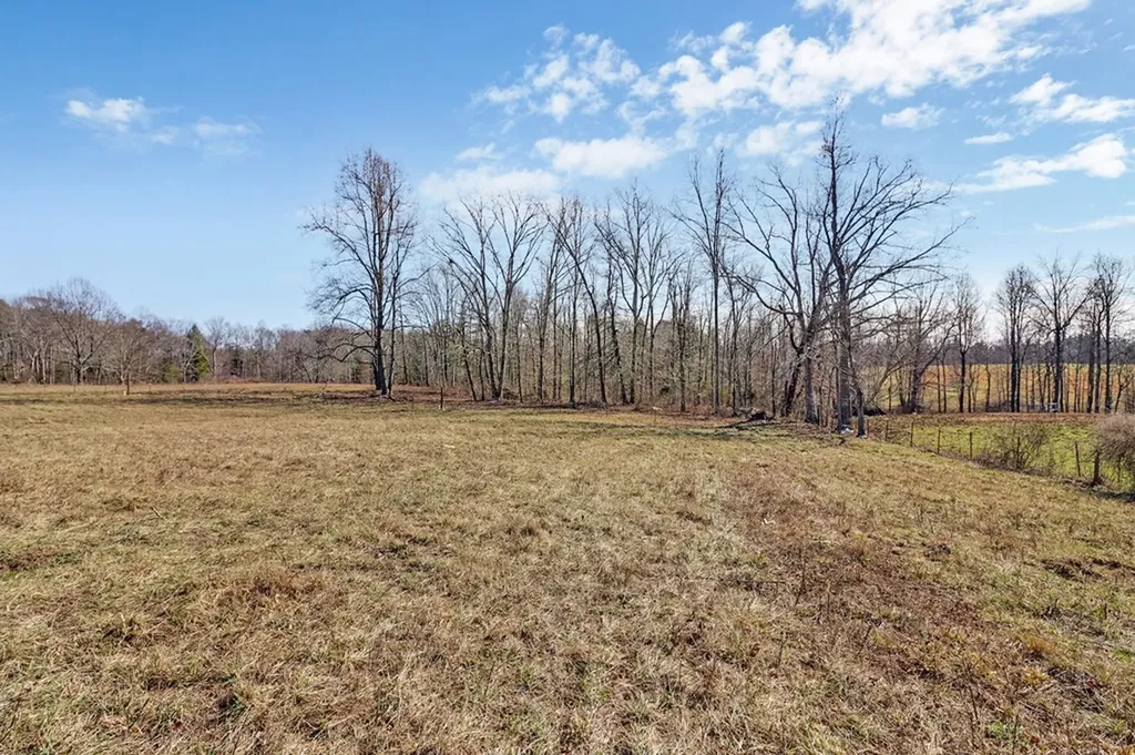 2771 Banner Springs Road Jamestown TN 38556