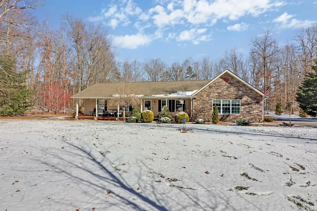 816 Wallace Way Grimsley TN 38565