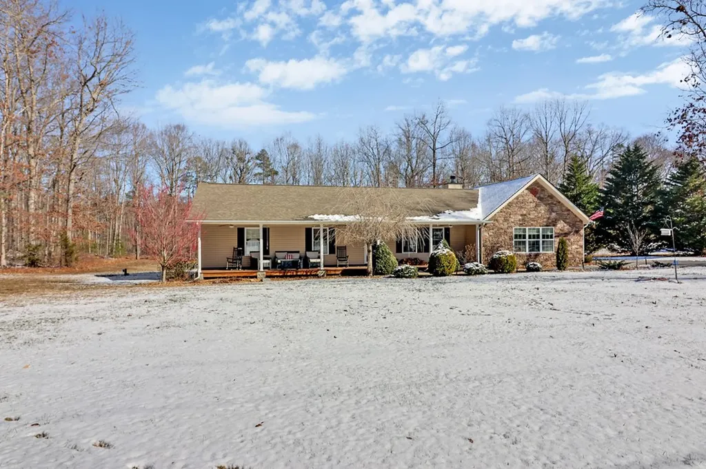 816 Wallace Way Grimsley TN 38565