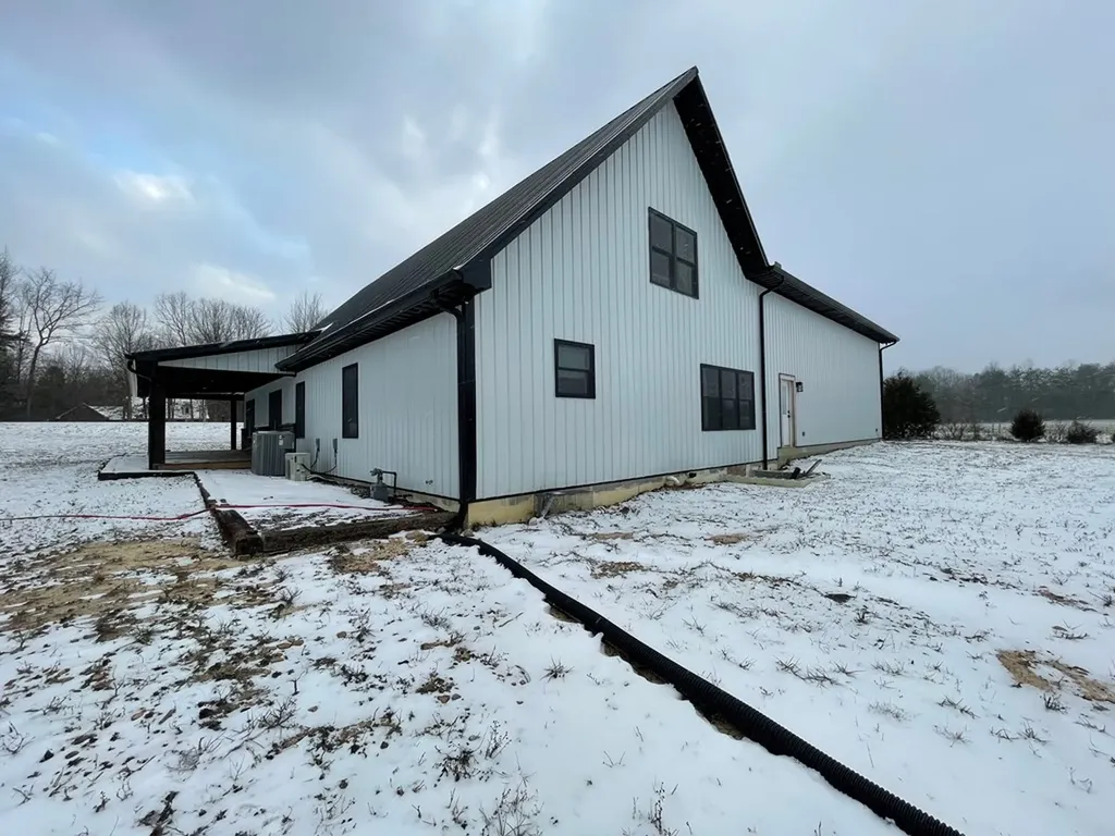 136 Falling Leaf Road Jamestown TN 38556