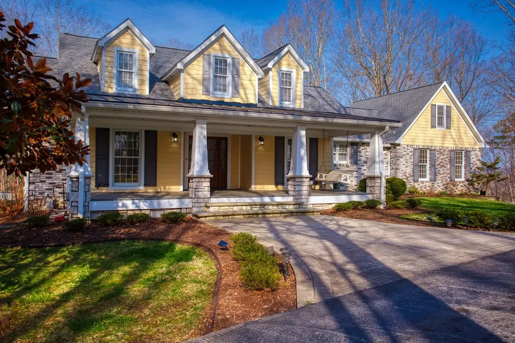 105 Charity Lane Jamestown TN 38556