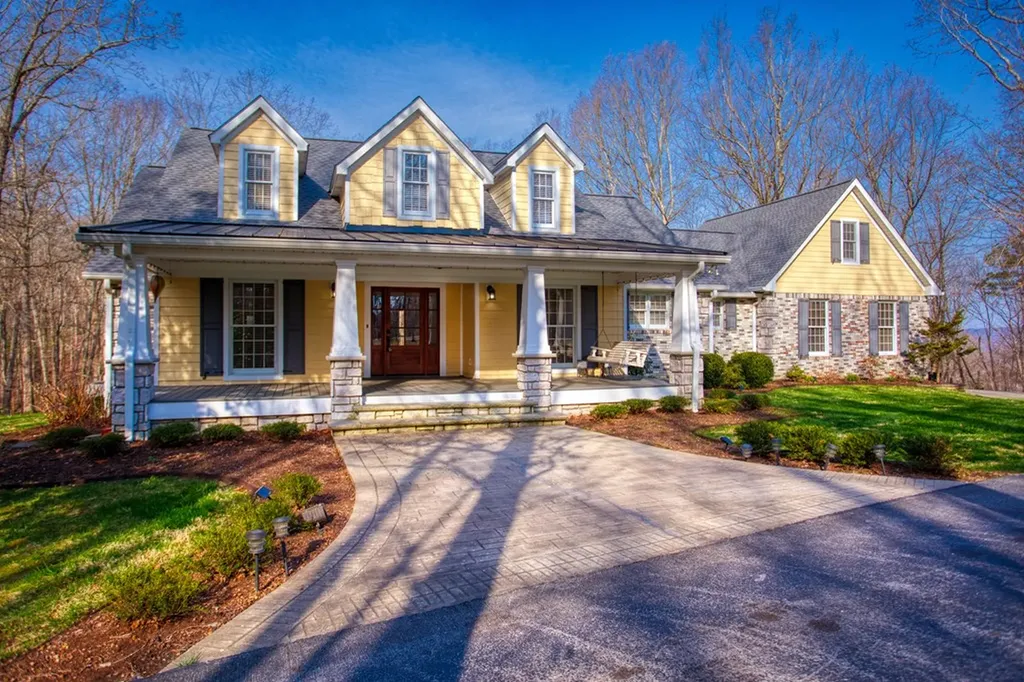 105 Charity Lane Jamestown TN 38556