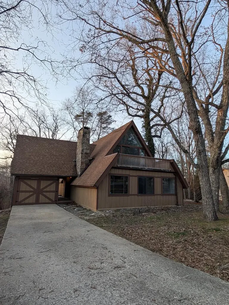 145 Lakeshire Drive Crossville TN 38558