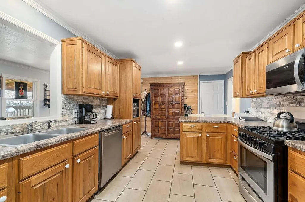 1570 Verna Qualls Road Sparta TN 38583