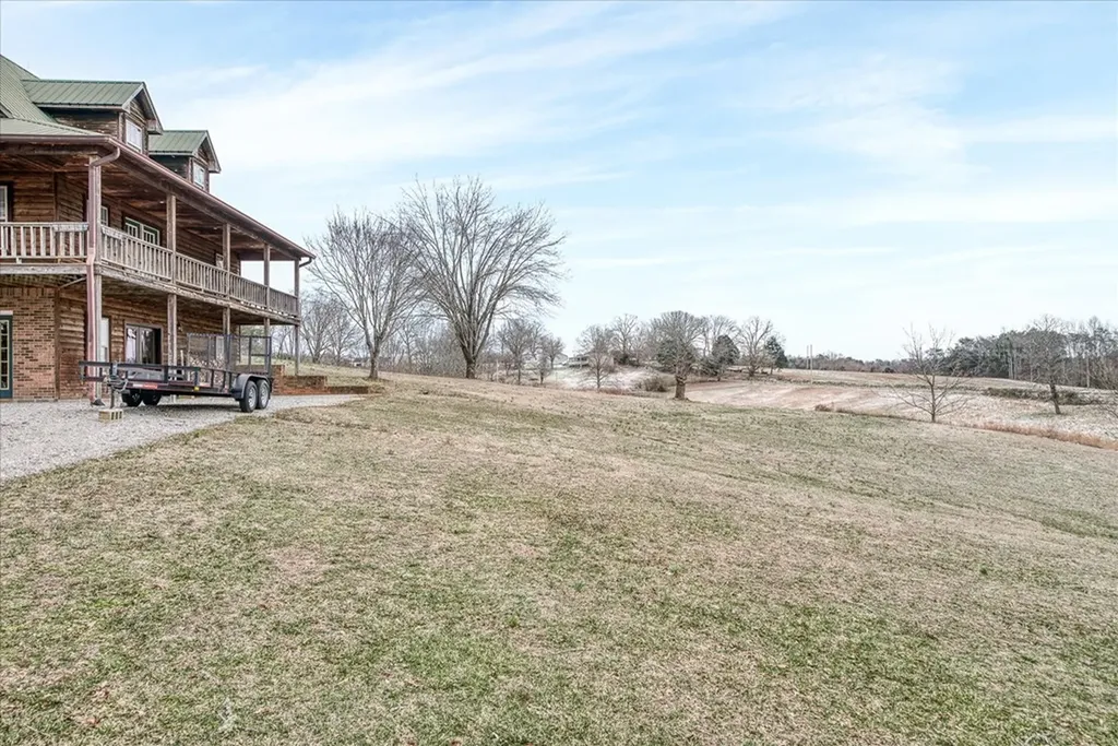 334 Farmer Road Quebeck TN 38579