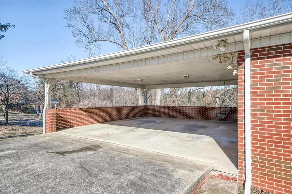 327 John Henry Demps Road Sparta TN 38583