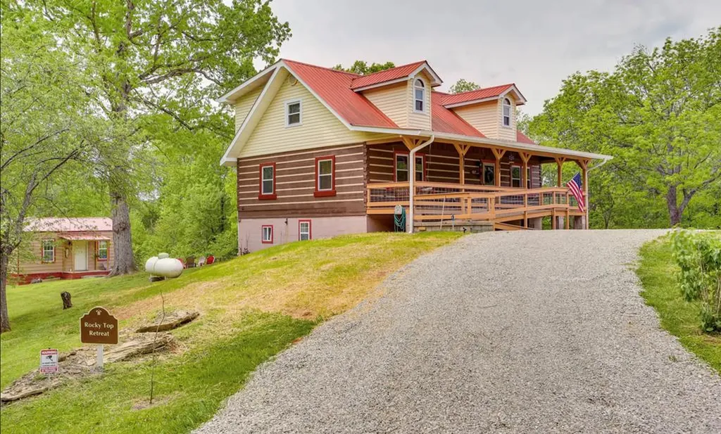 359 Greenie Meadows Estate Hilham TN 38568