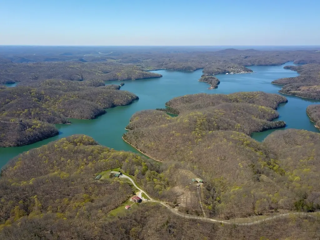 359 Greenie Meadows Estate Hilham TN 38568