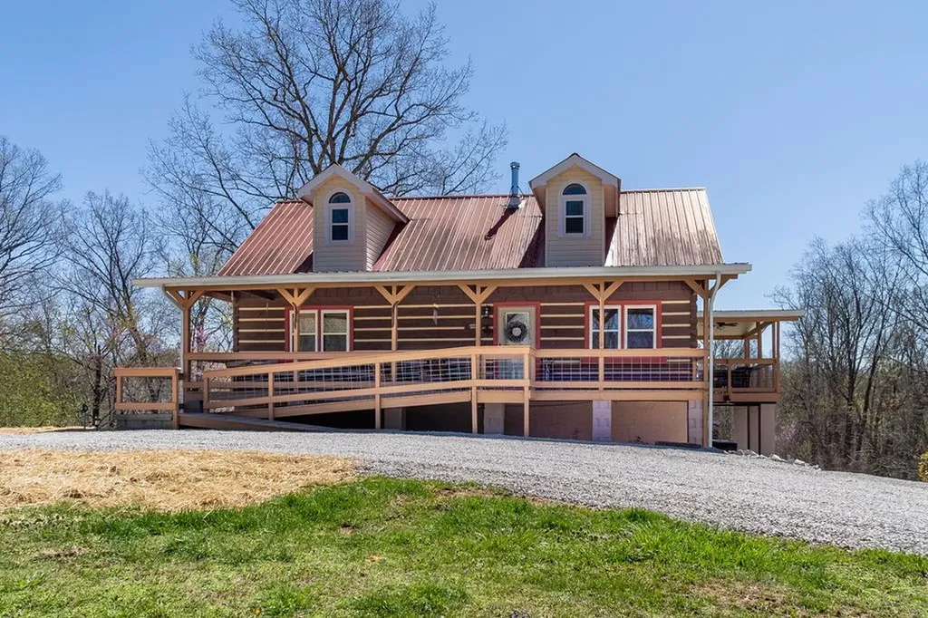 359 Greenie Meadows Estate Hilham TN 38568