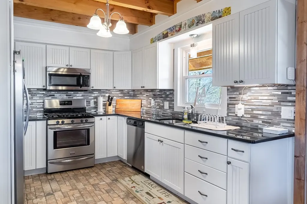 359 Greenie Meadows Estate Hilham TN 38568