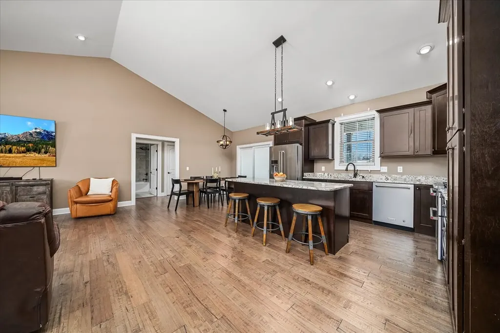 2210 Candyland Cookeville TN 38506