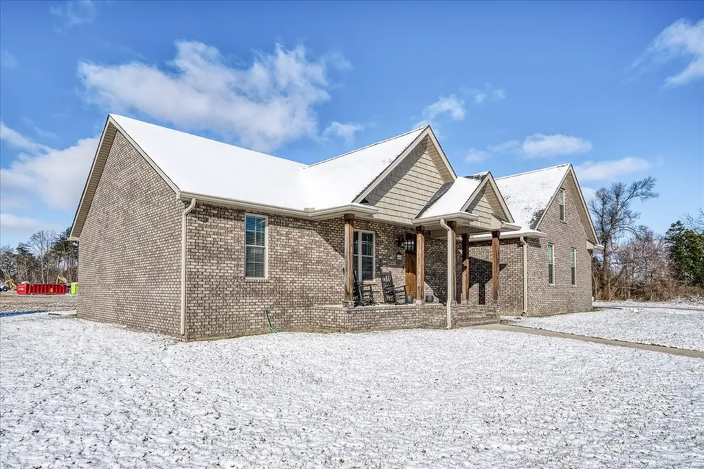 2210 Candyland Cookeville TN 38506