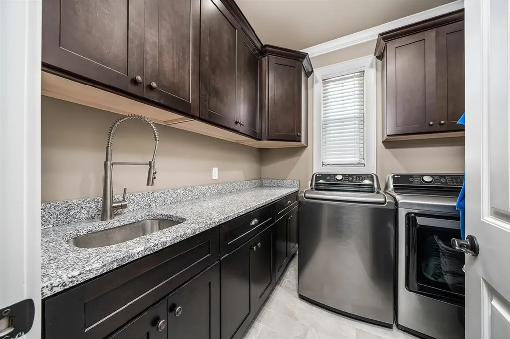 2210 Candyland Cookeville TN 38506