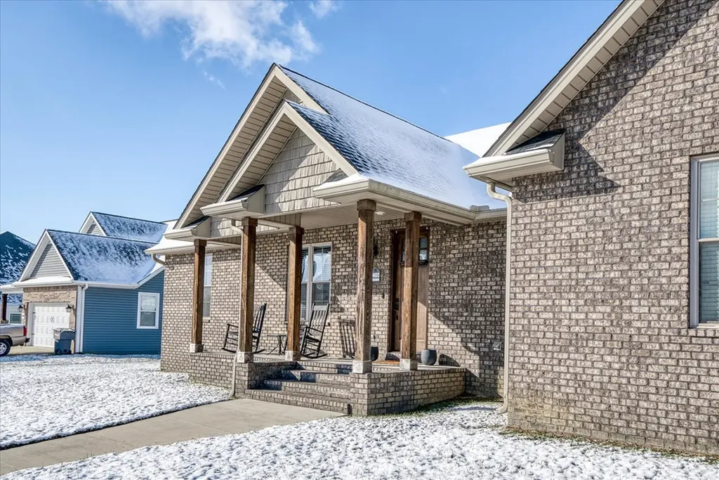 2210 Candyland Cookeville TN 38506