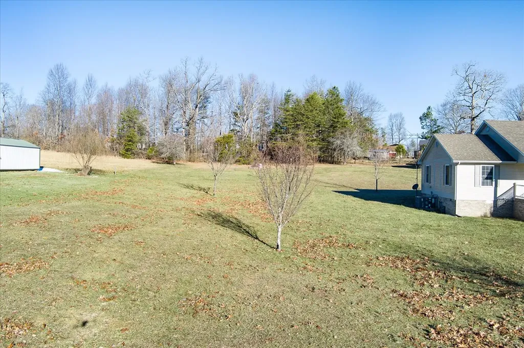 8721 Crossville Highway Sparta TN 38583