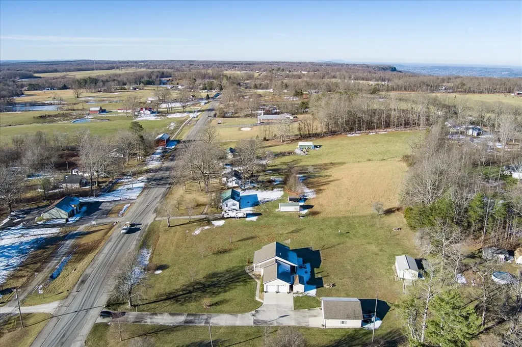 8721 Crossville Highway Sparta TN 38583