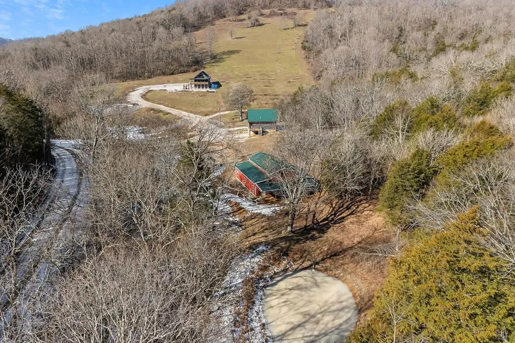 4830 Ensor Hollow Road Buffalo Valley TN 38548