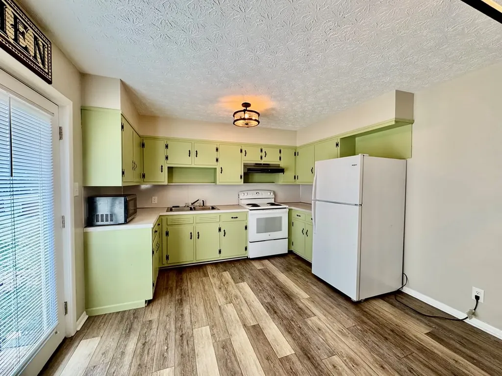 109 Virginia Avenue Livingston TN 38570