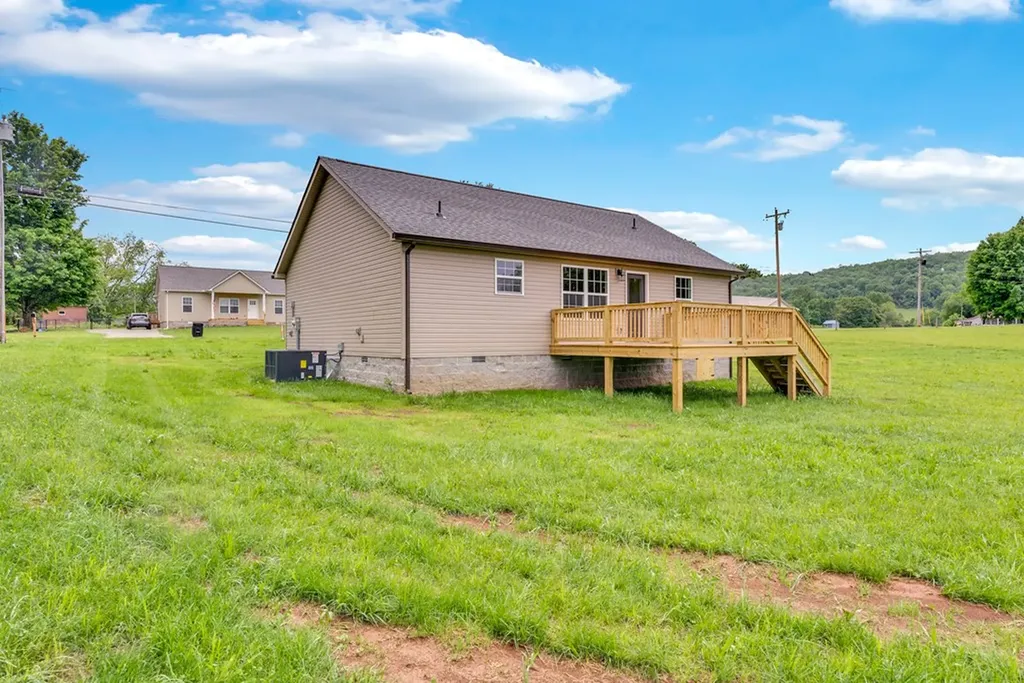 206 Wilhite Street Doyle TN 38559