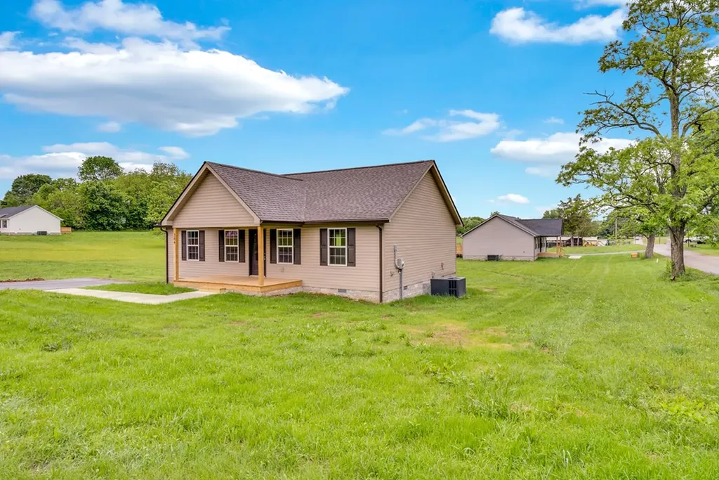 206 Wilhite Street Doyle TN 38559