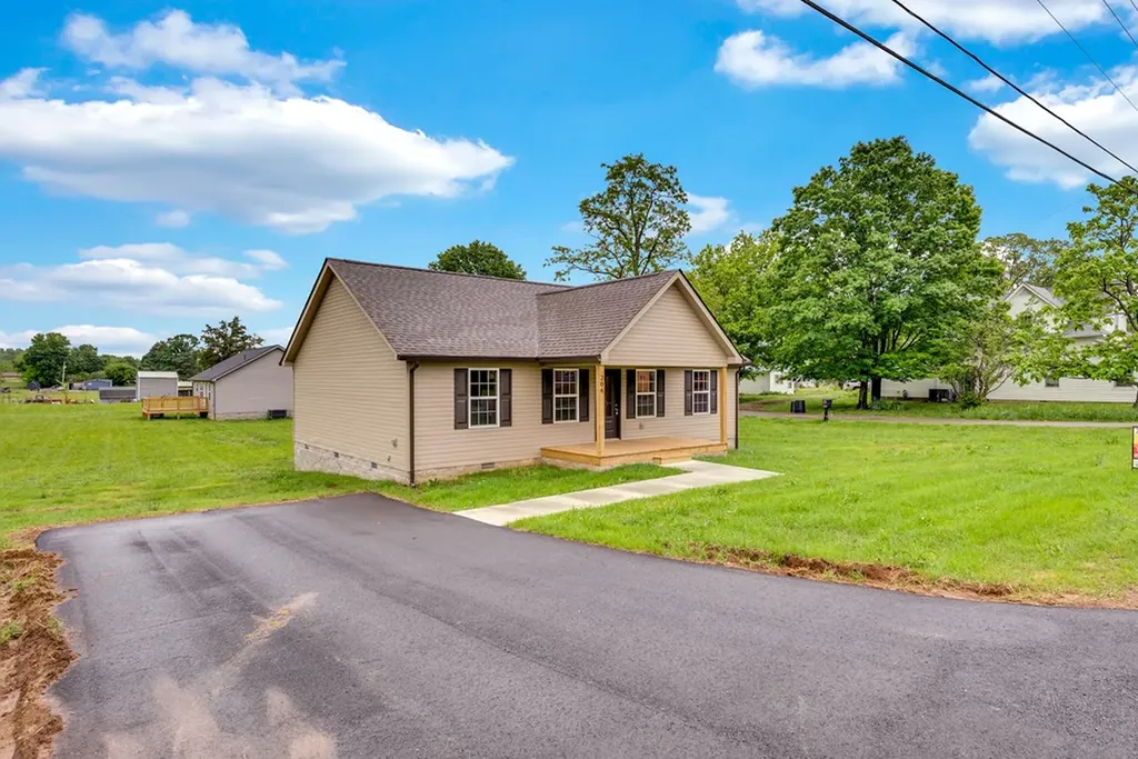 206 Wilhite Street Doyle TN 38559