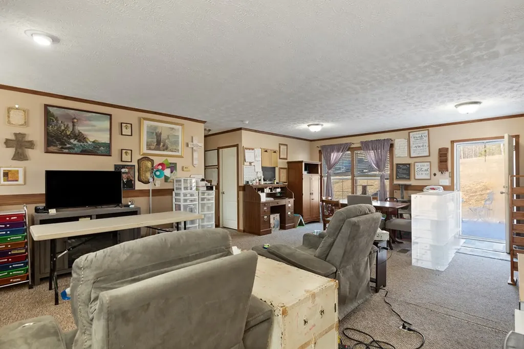 14914 Peach Stone Crawford TN 38554