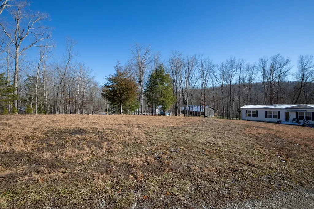 14914 Peach Stone Crawford TN 38554