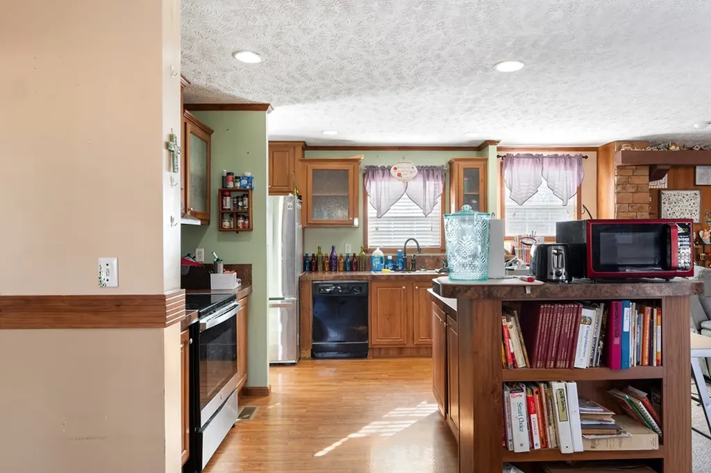 14914 Peach Stone Crawford TN 38554