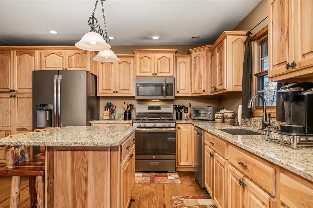 451 E Sunset Boulevard Allons TN 38541