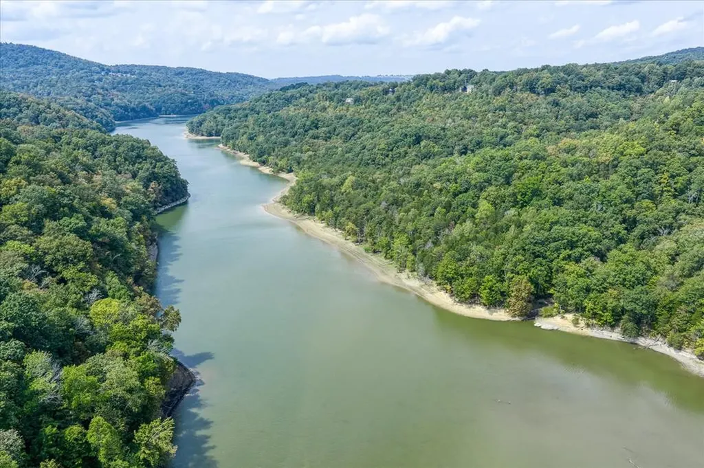 451 E Sunset Boulevard Allons TN 38541