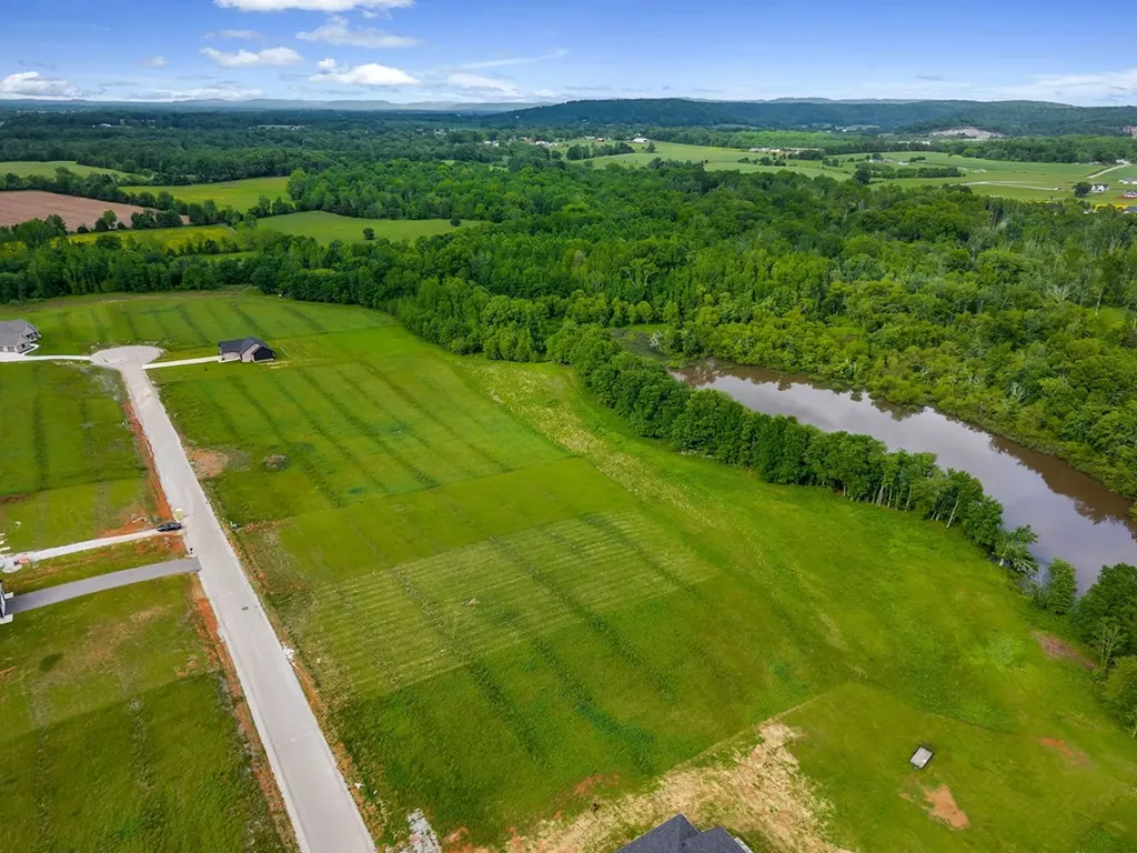 238 Huntington Lane Sparta TN 38583