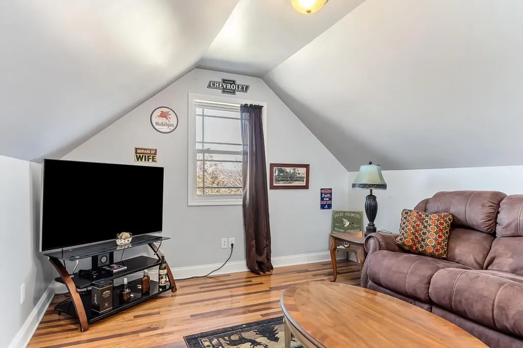 791 Farmer Road Quebeck TN 38579