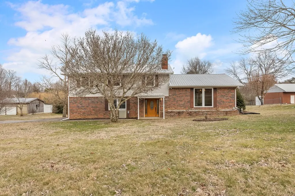 1423 Mountain View Drive Cookeville TN 38506