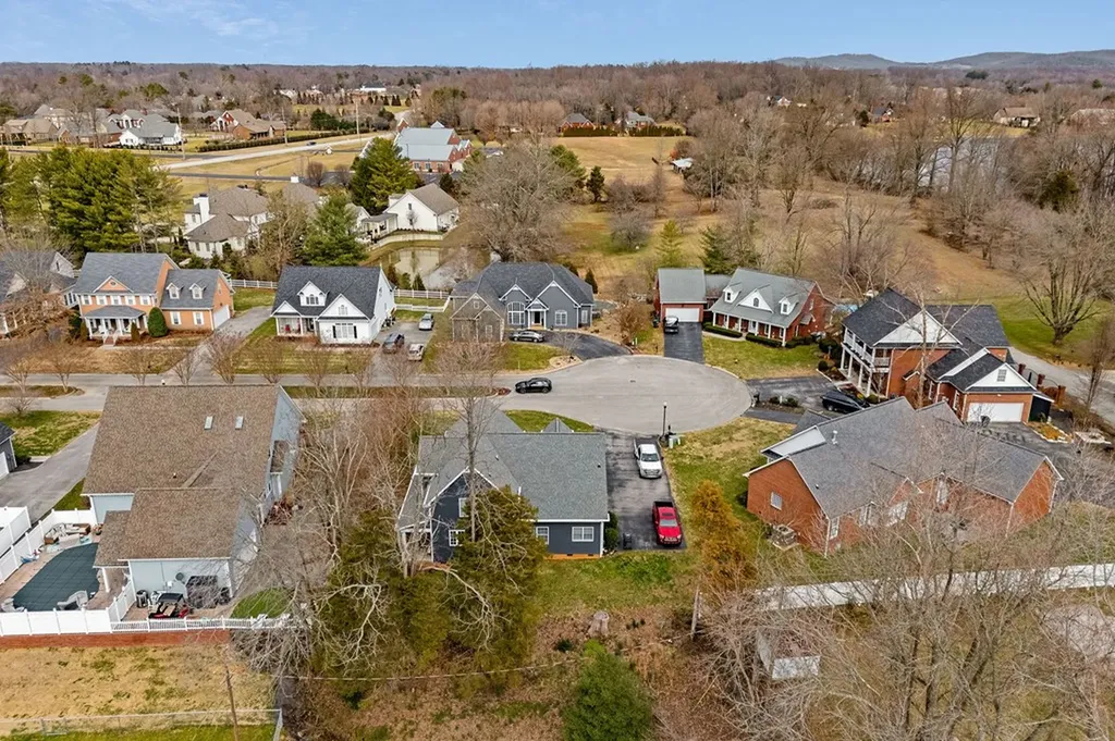 1371 Derby Cookeville TN 38501