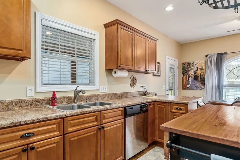 1080 Cobblestone Rickman TN 38580