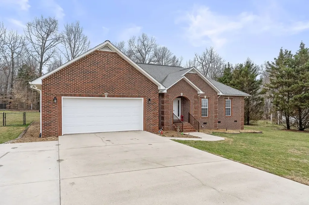 1080 Cobblestone Rickman TN 38580