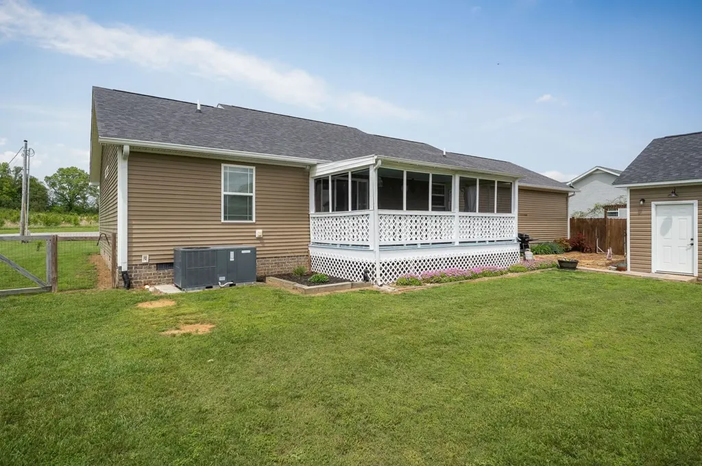 155 Jayne Stone Field Drive Rickman TN 38580