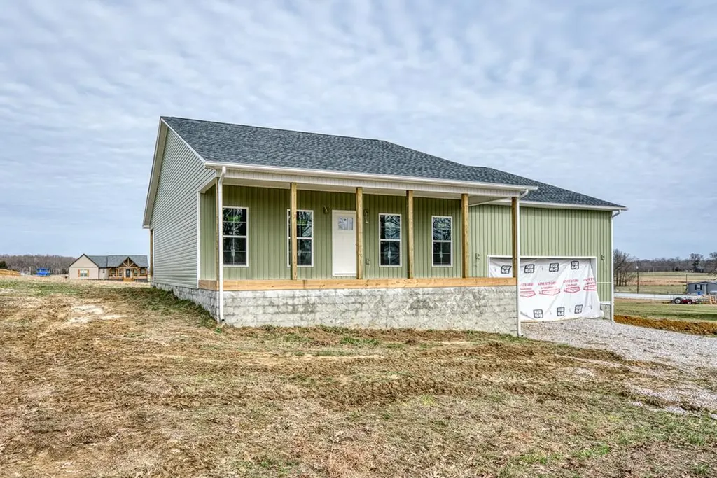 2571 Wildcat Road Sparta TN 38583