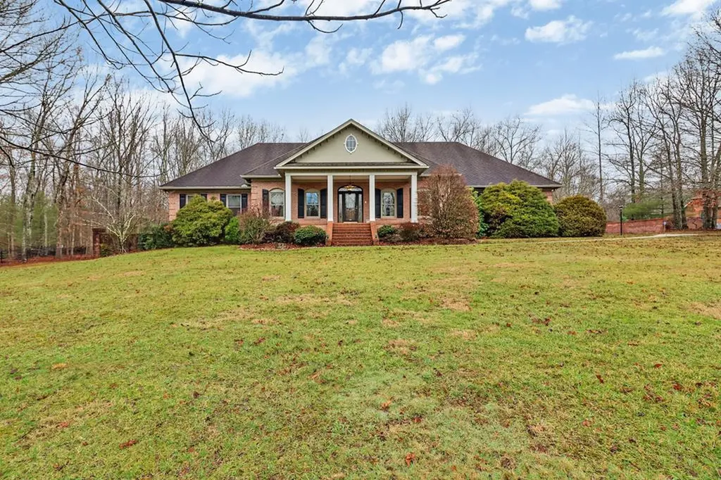 499 Laurel Circle Crossville TN 38555