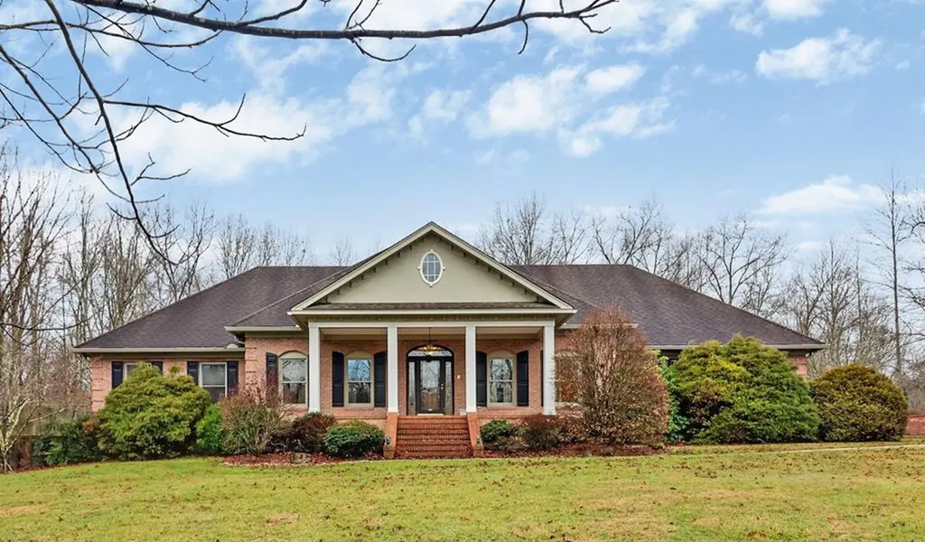 499 Laurel Circle Crossville TN 38555