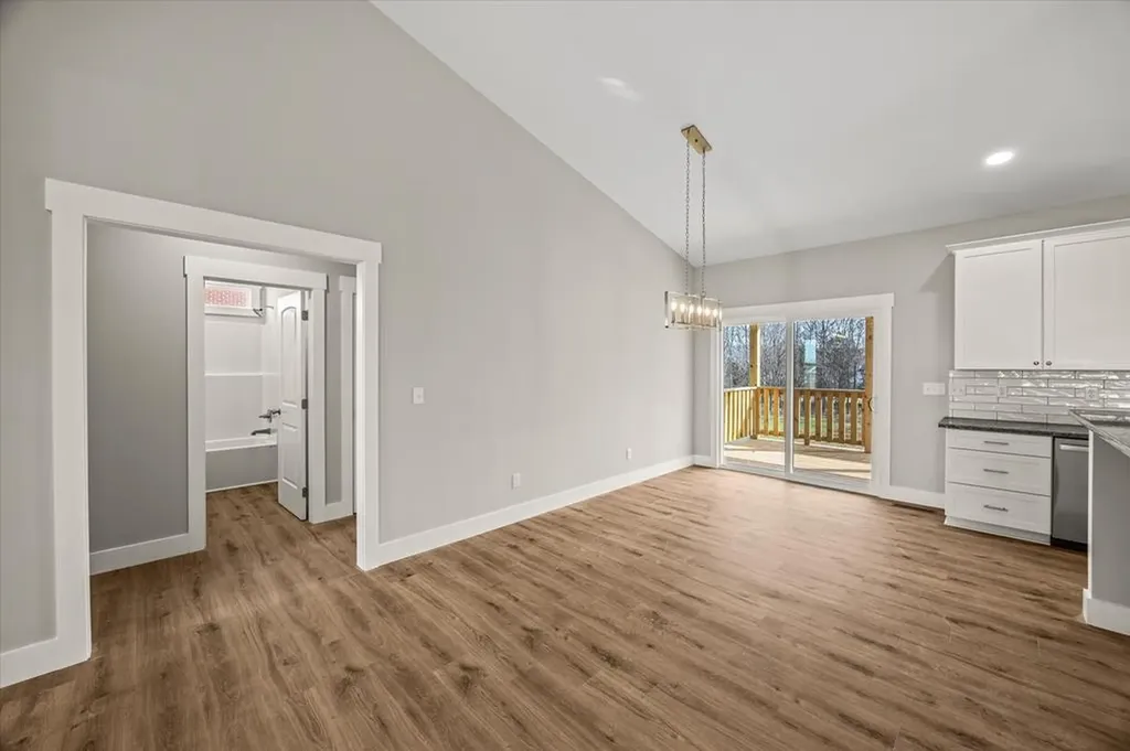 1960 Bear Creek Point Cookeville TN 38506