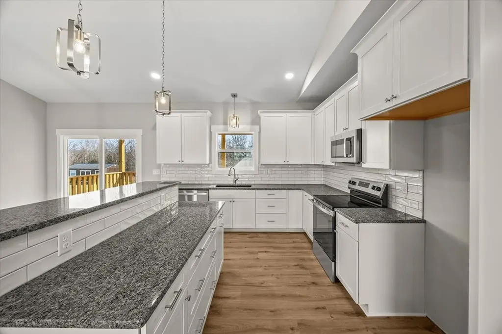 1960 Bear Creek Point Cookeville TN 38506