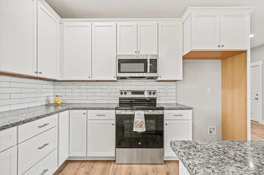 1960 Bear Creek Point Cookeville TN 38506