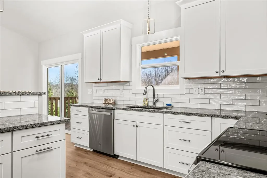 1960 Bear Creek Point Cookeville TN 38506