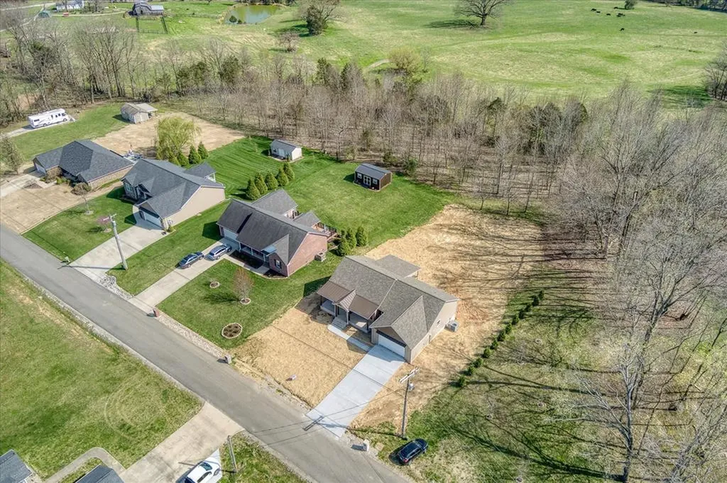 1960 Bear Creek Point Cookeville TN 38506