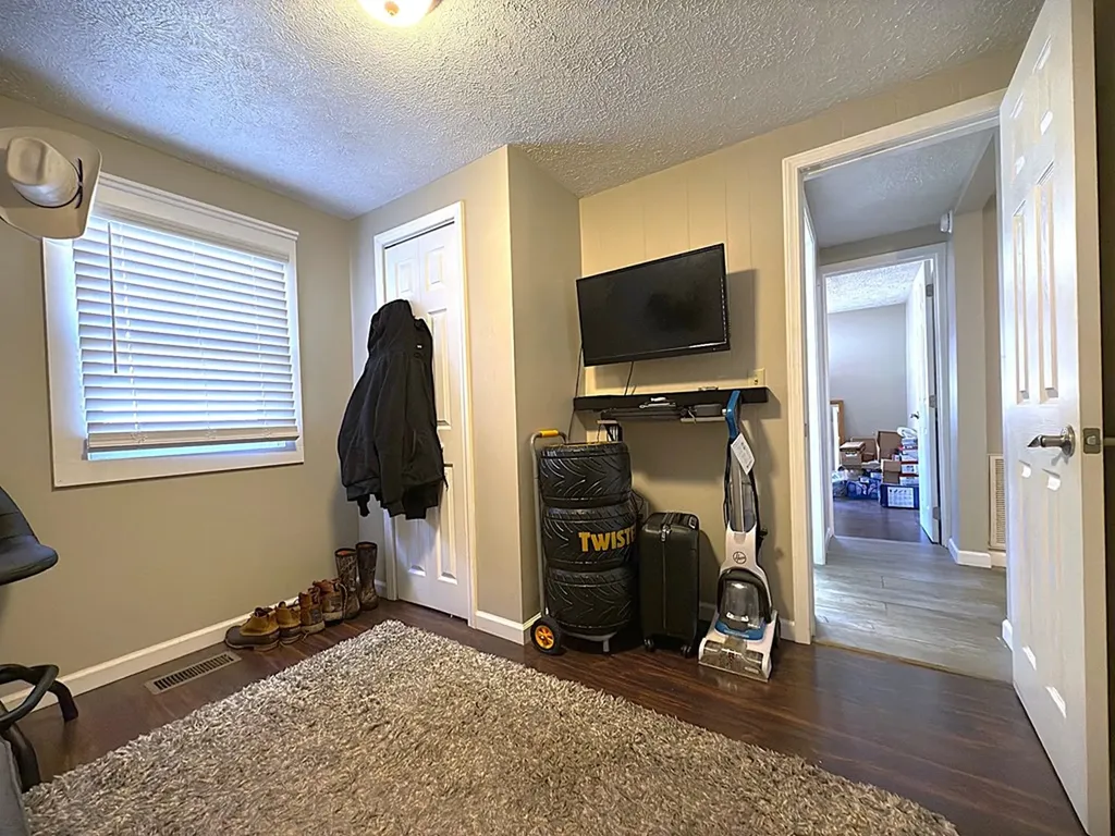 173 School Mountain Road Livingston TN 38570