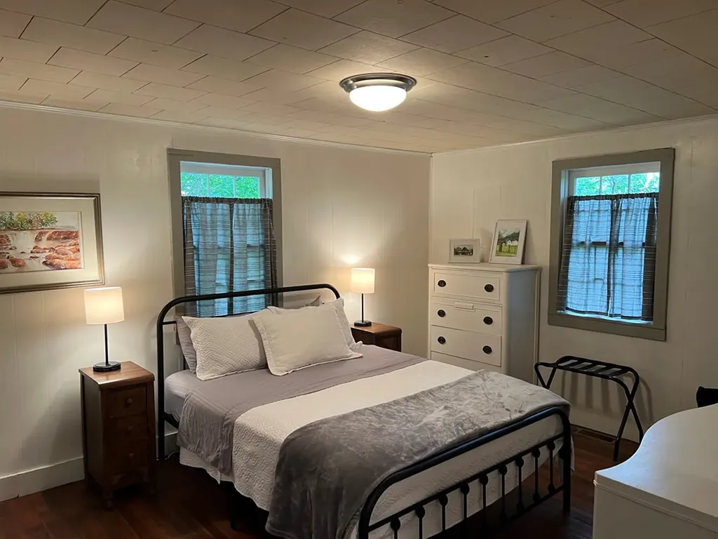 210 W Montpelier Avenue Gainesboro TN 38562