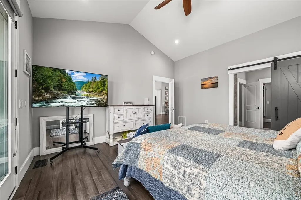 380 Mandarin Drive Spring City TN 37381